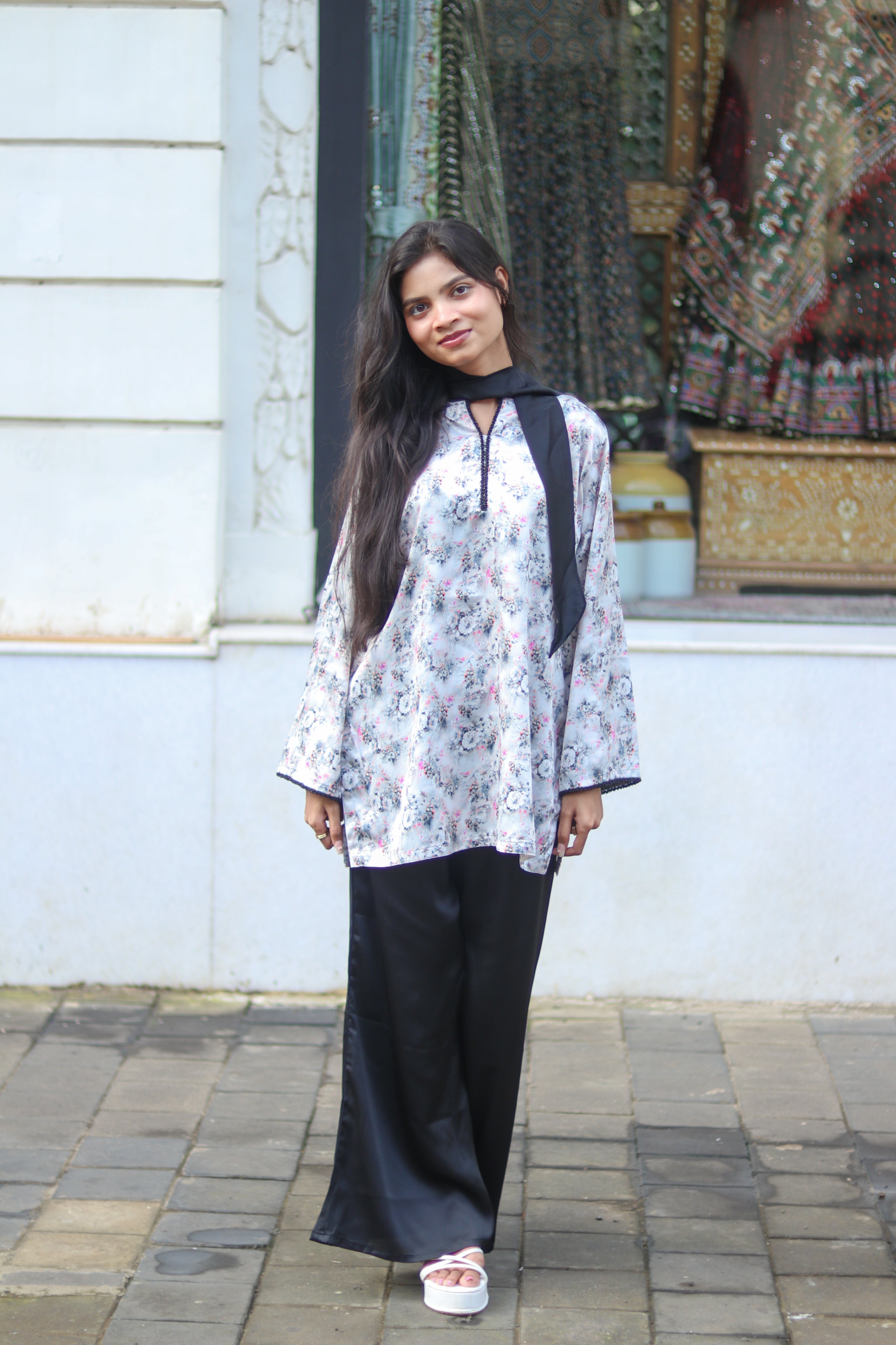 Modest Western